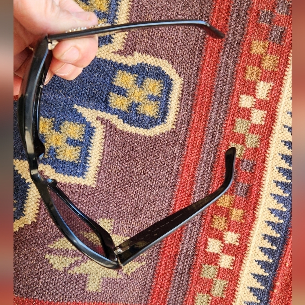 Dolce & Gabbana DG 4033B Sunglasses - Picture 5 of 14